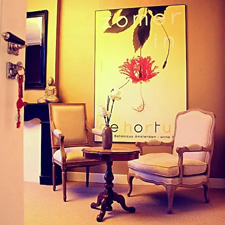 Bed & Breakfast Maison Indochine The Hague