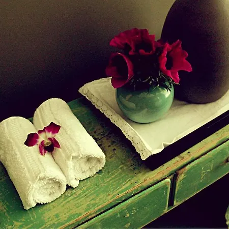 Bed & Breakfast Maison Indochine *