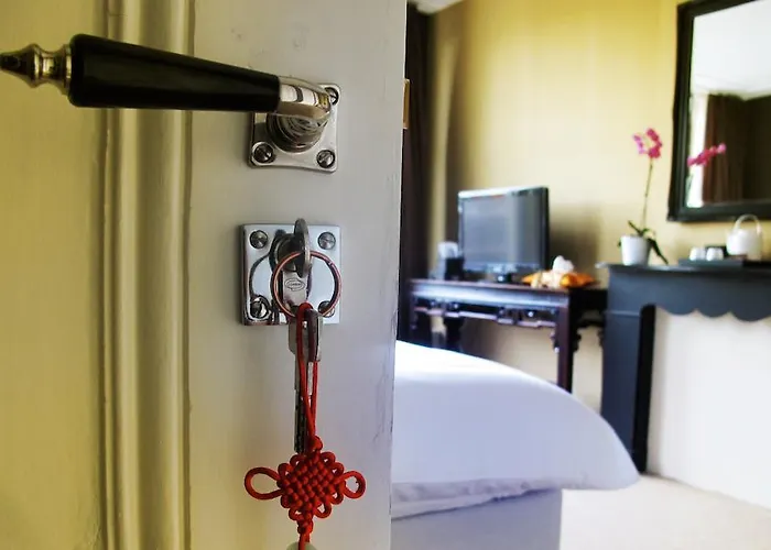 Bed & Breakfast Maison Indochine Den Haag